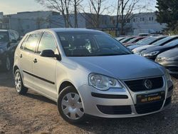 Silber Gebraucht 2005 VW Polo Basis Limousine | 1.990 € (Etwas zu teuer)