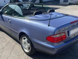 Mercedes 230