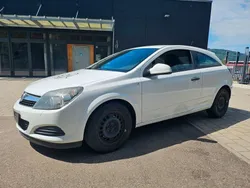 Weiß Gebraucht 2009 Opel Astra GTC Limousine | 980 € (Superpreis)