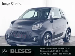 Schwarz Gebraucht 2024 Smart ForTwo Electric Drive Exclusive Coupé | 17.950 € (Etwas zu teuer)