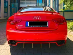 Rot Gebraucht 2012 Audi RS5 Advanced Coupé | 44.444 €