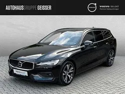 Onyx schwarz Gebraucht 2024 Volvo V60 Core Kombi | 34.890 € (Superpreis)