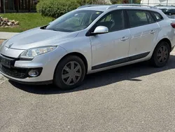 Platingrau Gebraucht 2013 Renault Mégane GrandTour Expression Kombi | 2.200 € (Superpreis)