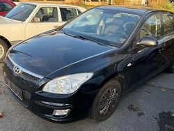 Schwarz Gebraucht 2008 Hyundai i30 Comfort Limousine | 1.999 € (Guter Preis)