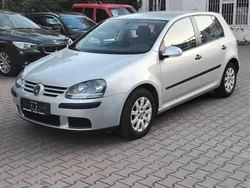 Reflexsilber Gebraucht 2004 VW Golf V Comfortline Kleinwagen | 2.850 € (Guter Preis)