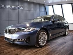 Blau Gebraucht 2022 BMW 530 Kombi | 33.860 € (Guter Preis)