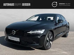 Onyx schwarz Gebraucht 2024 Volvo S60 Ultimate Limousine | 39.890 €