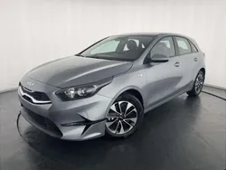 Silber Neu 2024 Kia Ceed Limousine | 20.690 € (Guter Preis)