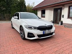 Weiß Gebraucht 2021 BMW 320 M Sport Kombi | 27.900 € (Fairer Preis)