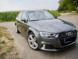 Grau Gebraucht 2016 Audi A3 Sport Limousine | 16.497 € (Guter Preis)