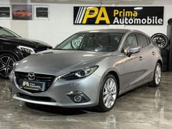 Silber Gebraucht 2015 Mazda 3 Limousine | 8.999 € (Fairer Preis)