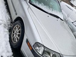 Grau Gebraucht 2000 Volvo S80 Limousine | 2.300 € (Fairer Preis)