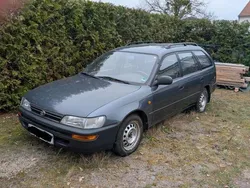 Grau Gebraucht 1993 Toyota Corolla XLi Kombi | 1.900 €