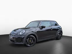 Midnight black Gebraucht 2023 Mini Cooper SE Kleinwagen | 21.850 € (Fairer Preis)