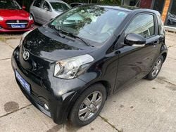 Schwarz Gebraucht 2009 Toyota iQ Kleinwagen | 7.490 € (Fairer Preis)