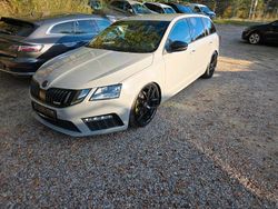 Grau Gebraucht 2019 Skoda Octavia RS Kombi | 15.499 € (Fairer Preis)