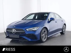 Blau Gebraucht 2024 Mercedes CLA220 Premium Limousine | 42.700 € (Etwas zu teuer)