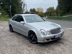 Silber Gebraucht 2004 Mercedes E200 Elegance Limousine | 3.300 € (Guter Preis)