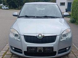 Silber Gebraucht 2010 Skoda Fabia Kombi | 1.600 €