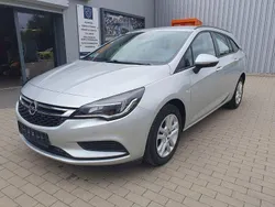 Silber Gebraucht 2017 Opel Astra Kombi | 8.990 € (Superpreis)