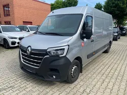 Silber Gebraucht 2023 Renault Master Van | 24.950 € (Fairer Preis)