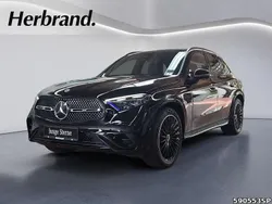 Unilack schwarz Gebraucht 2024 Mercedes GLC300 AMG SUV | 63.890 € (Fairer Preis)