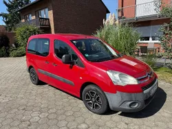 Rot Gebraucht 2011 Citroën Berlingo Attraction Van / Kleinbus | 4.750 € (Fairer Preis)