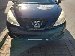 Schwarz Gebraucht 2011 Peugeot 206 Limousine | 3.550 € (Teuer)