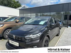 Perlmuttschwarz (schwarz) Gebraucht 2021 Dacia Sandero Comfort Kleinwagen | 12.790 € (Fairer Preis)