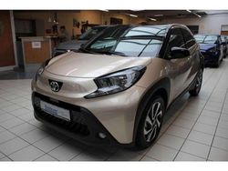 Ginger beige Gebraucht 2024 Toyota Aygo X Team SUV | 15.890 € (Guter Preis)