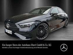lack kosmosschwarz Gebraucht 2025 Mercedes A200 AMG Kleinwagen | 40.890 €