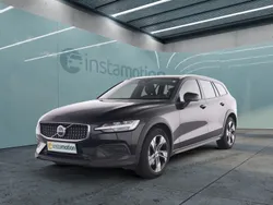 Schwarz Gebraucht 2023 Volvo V60 CC Plus Kombi | 39.100 € (Fairer Preis)