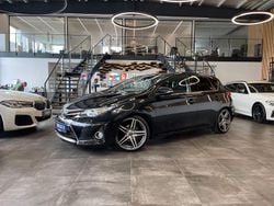 Schwarz Gebraucht 2015 Toyota Auris Life+ Limousine | 9.799 € (Fairer Preis)