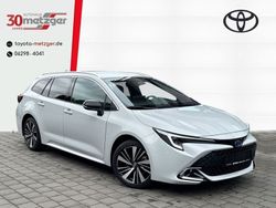 Karminarot metallic Gebraucht 2024 Toyota Corolla Kombi | 32.820 € (Guter Preis)