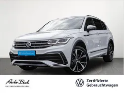 Weiß (pure white) Gebraucht 2022 VW Tiguan Allspace R-line SUV | 40.440 € (Fairer Preis)