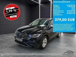 Deep black perleffekt (schwarz) Gebraucht 2024 VW Tiguan Allspace Life SUV | 35.940 € (Superpreis)