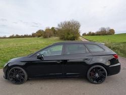 Schwarz Gebraucht 2016 Cupra Leon Kombi | 17.500 € (Guter Preis)