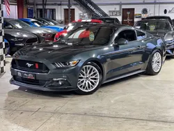 Mambagrün (metallic) Gebraucht 2015 Ford Mustang Coupé | 39.990 € (Teuer)