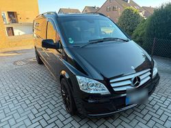 Schwarz Gebraucht 2011 Mercedes Viano Van / Kleinbus | 16.700 €