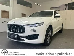Schwarz Gebraucht 2020 Maserati Levante SUV | 49.990 € (Guter Preis)