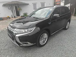 Schwarz Gebraucht 2018 Mitsubishi Outlander P-HEV Edition SUV | 19.980 € (Guter Preis)