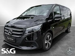 Obsidianschwarz Gebraucht 2024 Mercedes Vito Van / Kleinbus | 64.828 €