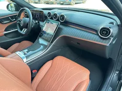 Grau Gebraucht 2023 Mercedes C300 AMG Kombi | 49.990 €