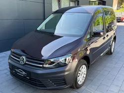 Schwarz Gebraucht 2020 VW Caddy Trendline Van / Kleinbus | 23.999 € (Teuer)