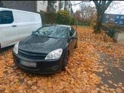 Schwarz Gebraucht 2007 Opel Astra Cabriolet Cosmo Cabrio | 3.000 € (Fairer Preis)