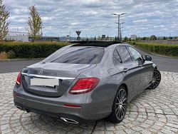 Grau Gebraucht 2019 Mercedes E220 Limousine | 33.999 € (Etwas zu teuer)
