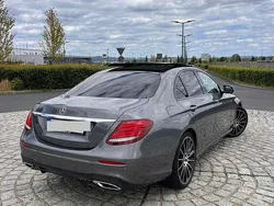 Grau Gebraucht 2019 Mercedes E220 Limousine | 39.800 €