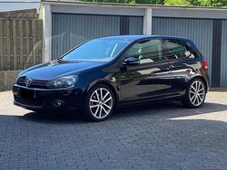 Schwarz Gebraucht 2009 VW Golf VI | 3.290 € (Guter Preis)