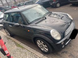 Schwarz Gebraucht 2005 Mini ONE Kleinwagen | 2.500 € (Fairer Preis)