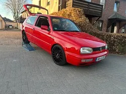 Rot Gebraucht 1997 VW Golf III Kleinwagen | 2.000 € (Fairer Preis)